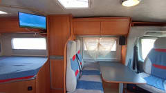 French bed, 130 hp, well-maintained, spacious