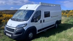 Zoe – Luxury 5 Birth Camper