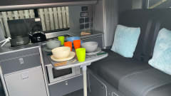The Smiley Camper – 5 berth VW campervan