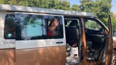 Callie – 4p Volkswagen bus uit 2022