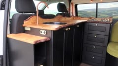 Sully – 2/3 Berth Boutique Off Grid Adventure Van near the Peak District.