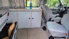 Volkswagen camper bus – 4p Volkswagen California from 2001 4wd