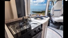 Ronnie – 3 berth Compass CV 40