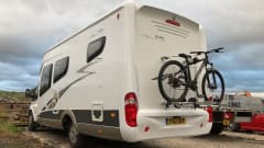 Luxury Comfort 3/4berth Off Grid /Skytv/5g WIFI/Solar/LPG/Bike rack