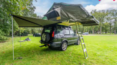 Charles  – Land Rover Disco II met rooftop tent
