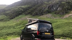 Black Beauty – Luxury auto 4 berth Volkswagen T6.1 campervan
