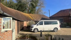The polar bear  – VW Campervan long 4 berth