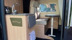 Robbie – 2024 Italian-style Giottiline 2/3 Berth Camper
