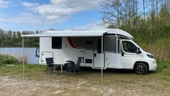 Luxurious & beautiful Bürstner 4 persons from 2019 ZGAN