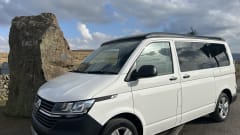 Arwen – 4 berth Volkswagen campervan from 2022