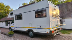 209 Eura Mobiel Ureterp – 6p Eura Mobil alcove from 2000
