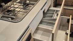 Buscamper – 2p Dethleffs bus uit 2026