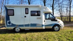 Bobby – 2p Ford semi-integrated from 2006