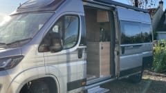 Louis V Line Sport – Nuovo Auto-Trail V Line 636 Sport