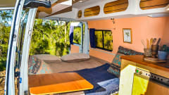 Roxanne – Mercedes Roxanne 207D