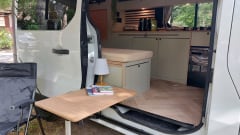 SchaafBus – Cozy campervan with sleeping pop-up roof 