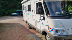 Hymer b644 – 4p Hymer integrated uit 2000
