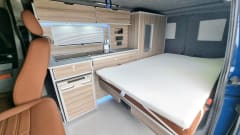 Bluey – 4 berth Volkswagen T6 Transporter 4Motion campervan (off-grid camper)