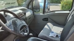 2p Renault bus from 2002
