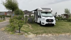 4p Challenger semi-integrated model 2023-limited edition