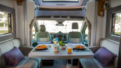 Lily – Lily - Luxury 4 Berth, Automatic Motorhome 