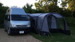 Silver Shadow – 4+ Berth Toyota Hi-Ace