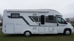 4p Adria Mobil semi-integrated from 2024