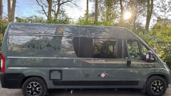 Arkoo – Year-round, off grid, 4/2 berth home from home
