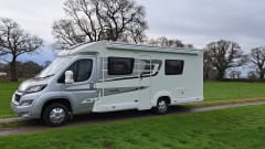Lennon – 4 berth Motorhome - spacious and suitable for families in all seasons