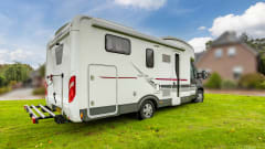 Very luxurious semi-integrated camper with a lot of comfort