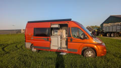 Adriaatje – Adria Mobil Wohnmobil für 2 Personen aus dem Jahr 2011