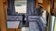 6 persoons winteruitvoering met B rijbewijs  – 6 person Eura Mobil integral from 1996