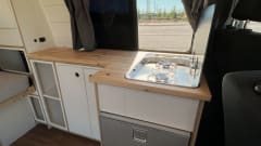 kampr – Converted Volkswagen campervan from 2021 (2p + child)