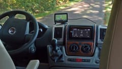 With this sporty camper the journey is the goal.