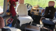LET OP: C1 rijbewijs vereist – Ex-fire brigade Mercedes-Benz camper van from 1982