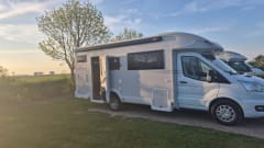 BELLE -ford transit aut.170pk – 6p Roller Team semi-integrated from 2024