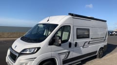 FreedaFreedom – Delightful 3 berth Peugeot boxer campervan from 2023
