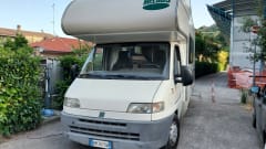 Matteo e Alessia – Camper per tutti i tipi di campeggio!