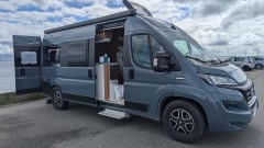 2p Knaus Vantourer bus from 2022 with spacious garage