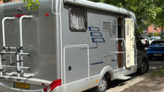 2p Hymer T672CL semi-integrated from 2009