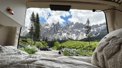 Moët  – Luxury compact campervan 