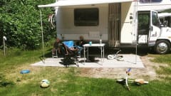 6-person cozy family camper 