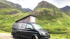 Black Beauty – Luxury auto 4 berth Volkswagen T6.1 campervan
