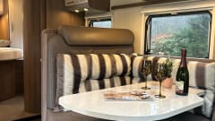 Bart Lola – 4p Bürstner semi-integrated uit 2016