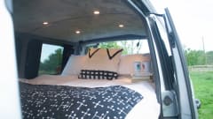 Romper Swamper – Volkswagen campervan met 2 slaapplaatsen uit 2006