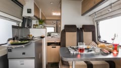 VAN IN BLACK – On to new shores