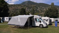 Roxi – Dethleffs Semi-integrated 4p from 2021 (Very nice and complete)