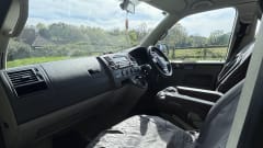 VW-Campingbus mit 4 Schlafplätzen, Baujahr 2001