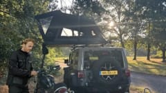 Unlimited Wildland – 3-person roof tent - Jeep Wrangler Convertible - very economical LPG - rooftop