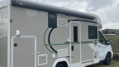 4p Chausson semi-integrated uit 2024